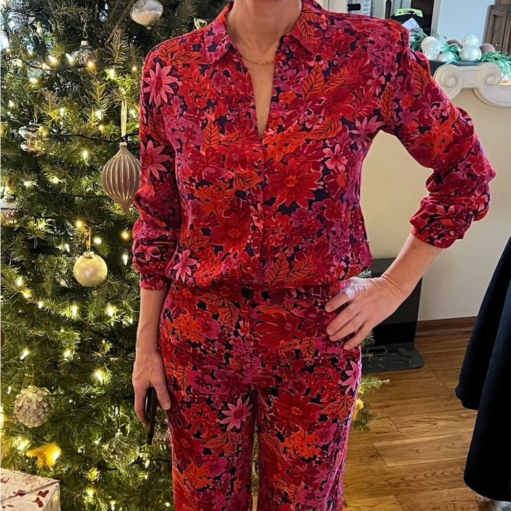 NWT FR 34, US 2 Sezane Ann shirt. Fuchsia Floral. (Marching pant available!) - Picture 8 of 8
